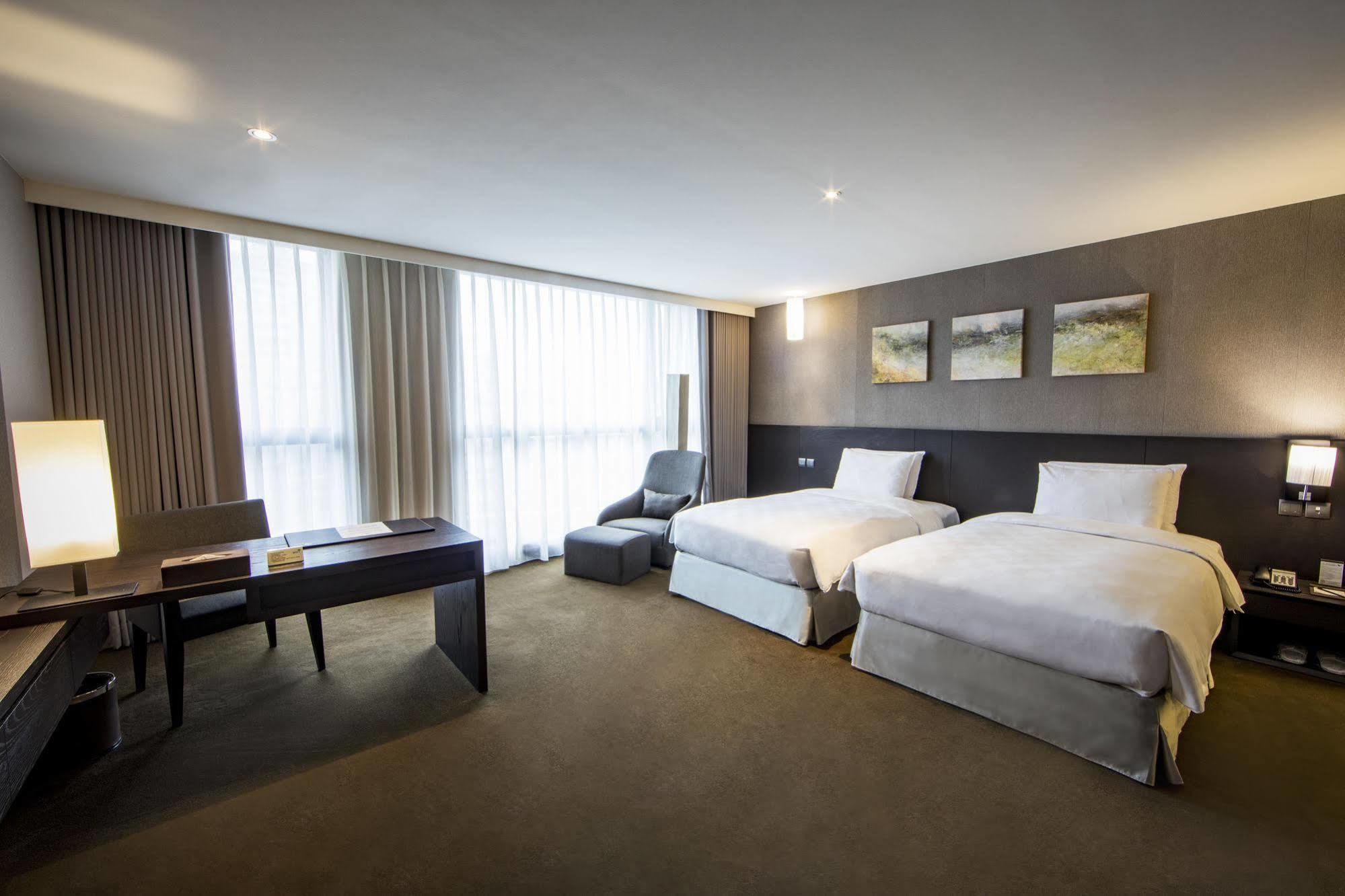 שינדיאן Platinum Hotel מראה חיצוני תמונה