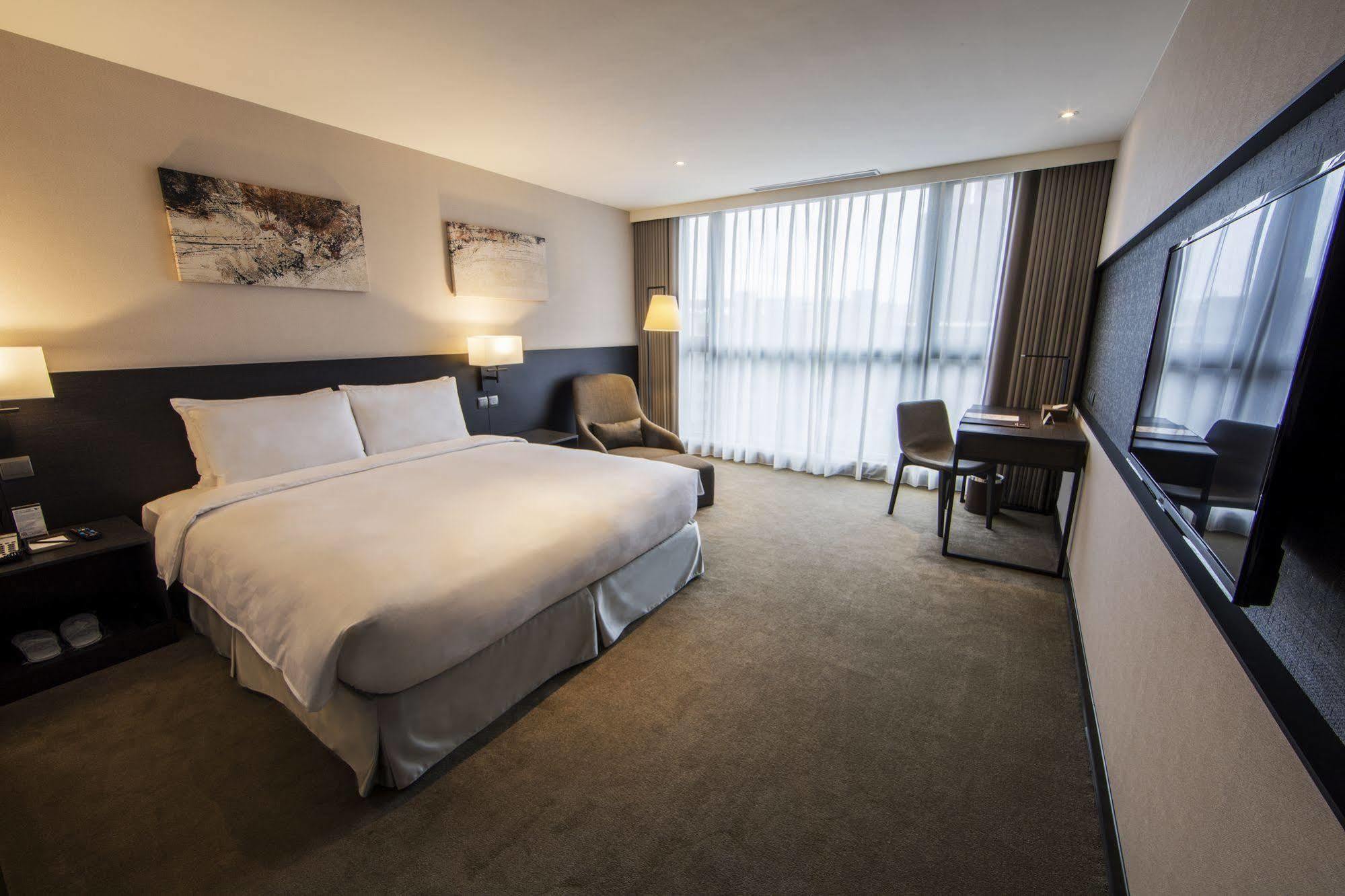שינדיאן Platinum Hotel מראה חיצוני תמונה